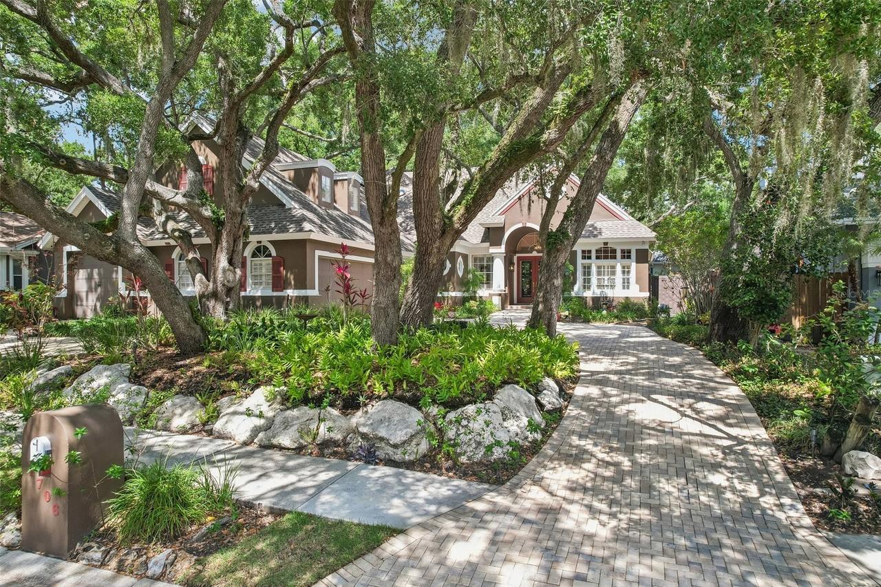 1706 Country Trails Dr., Safety Harbor, FL 34695