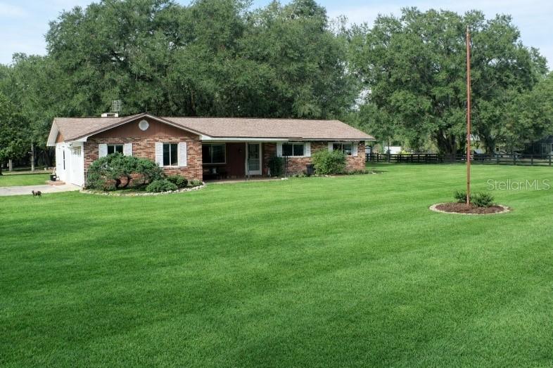 13124 NW 160th Ave., Morriston, FL 32668