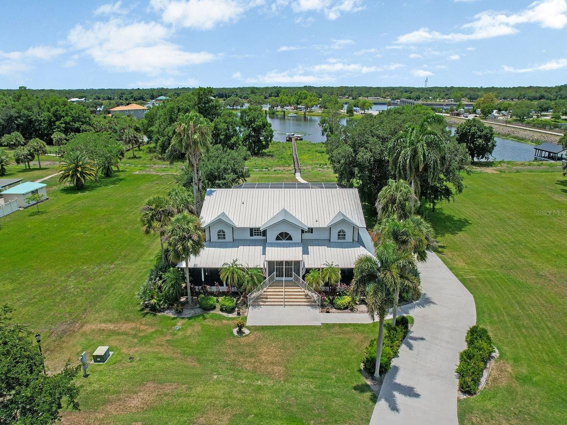16270 Forest Mist Ct., Alva, FL 33920