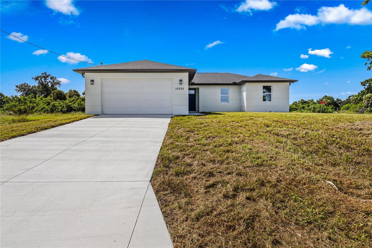 12025 Clarendon Ave., Port Charlotte, FL 33981