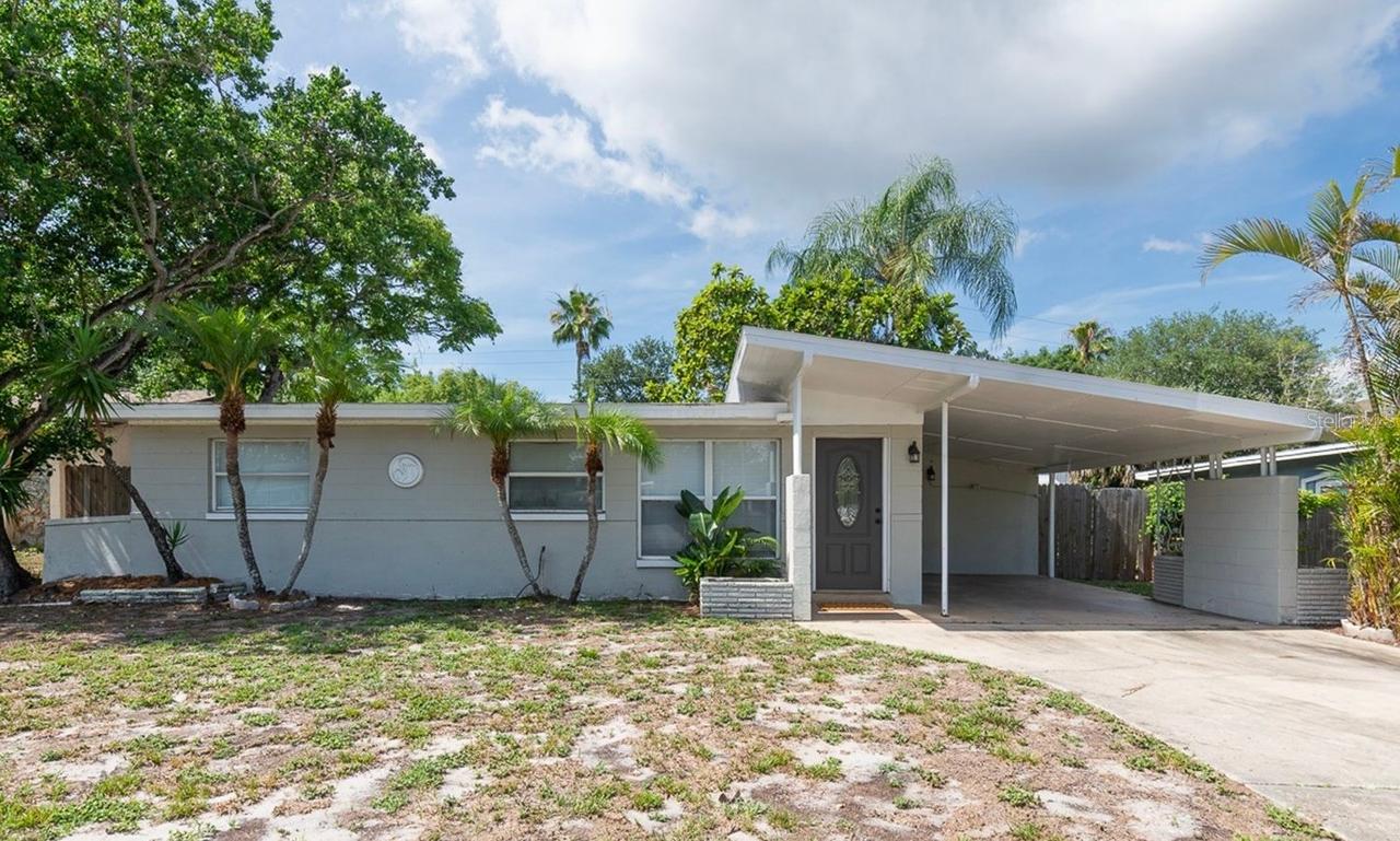 110 14th Ave., Largo, FL 33770