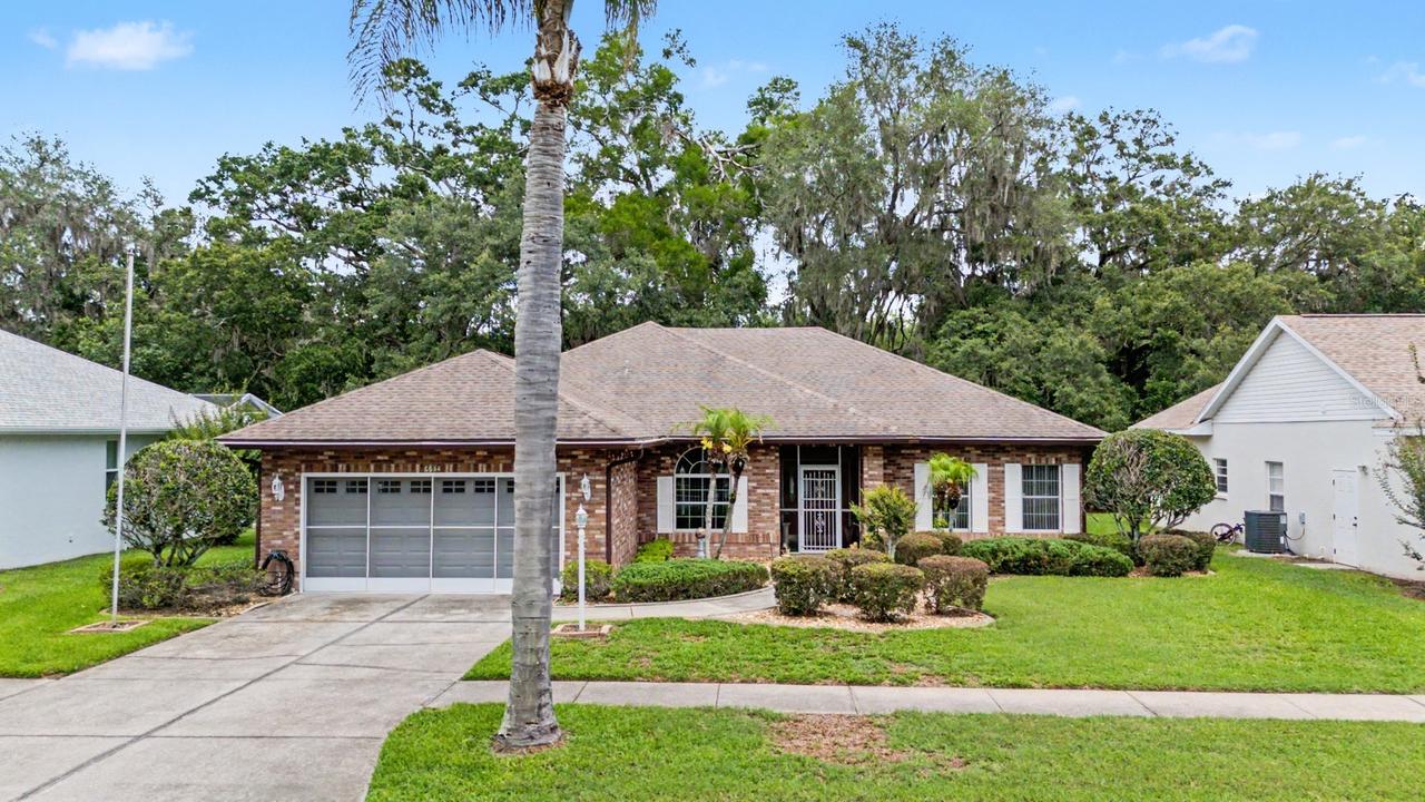 6634 Northlake Dr., Zephyrhills, FL 33542