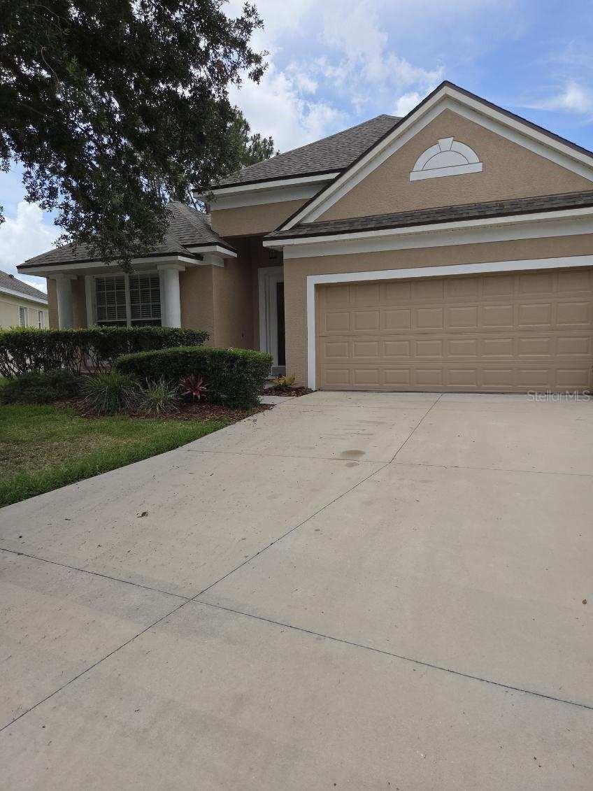 9321 Huntington Pkwy., Tampa, FL 33647