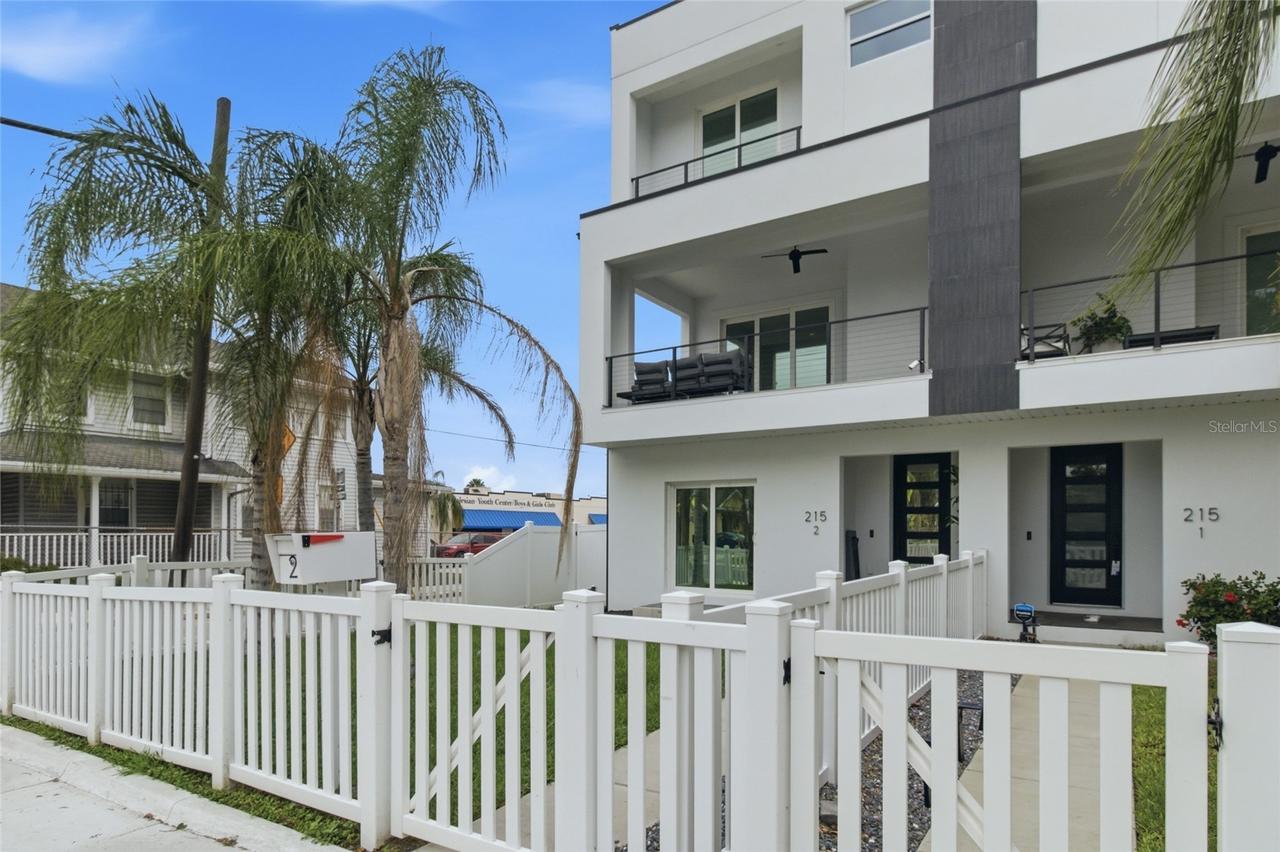 215 W Columbus Dr. #2, Tampa, FL 33602