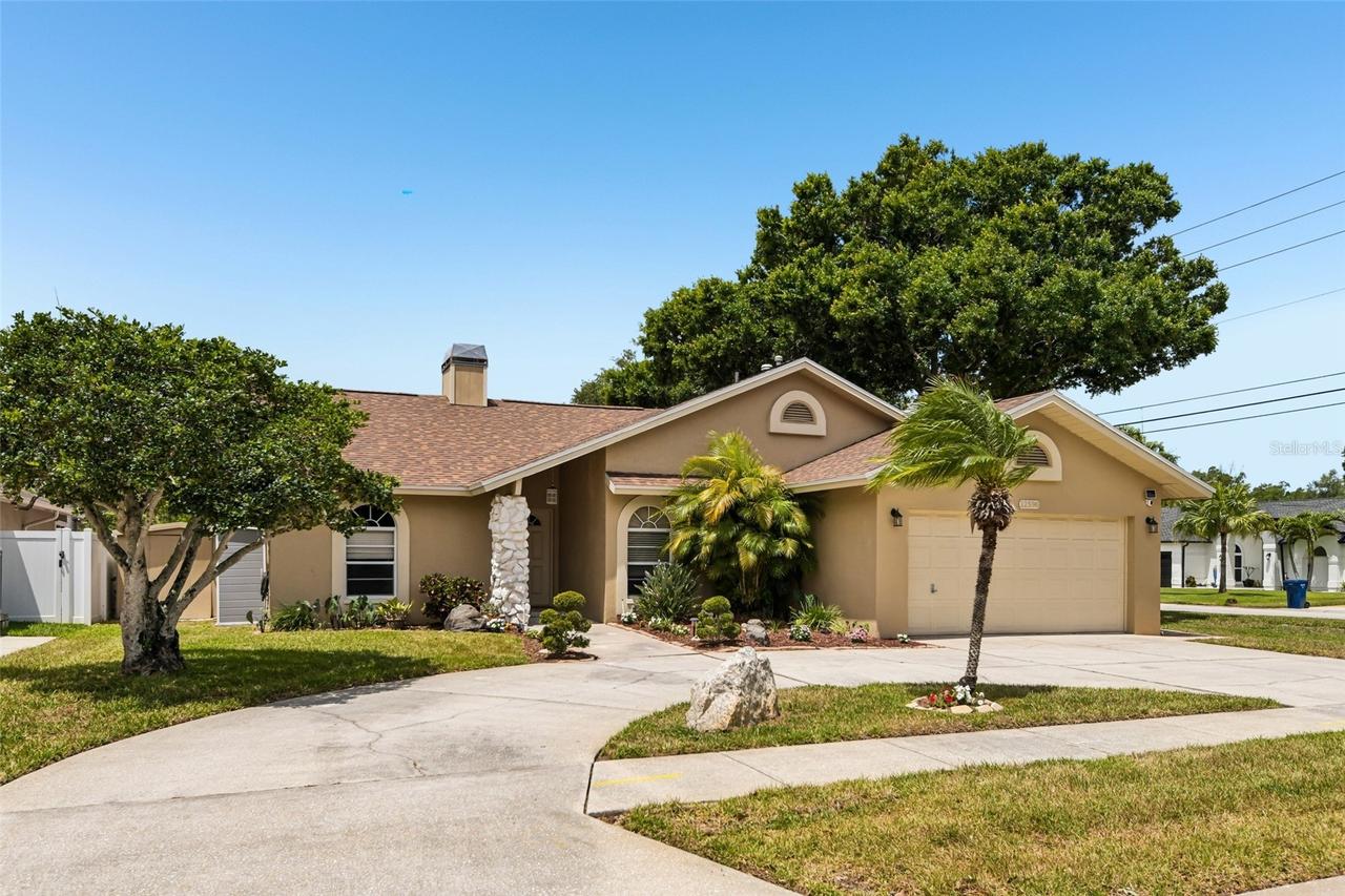 12596 93rd Way, Largo, FL 33773