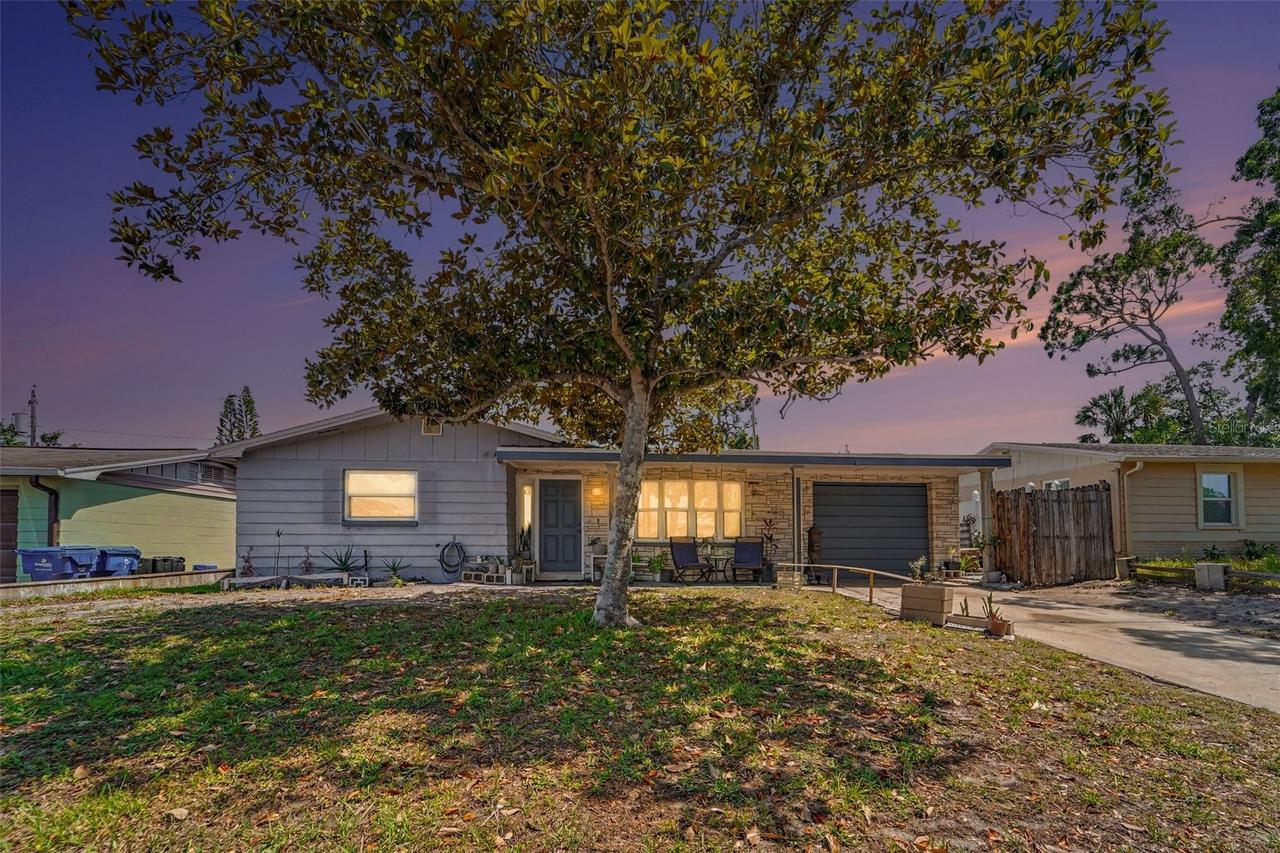 4130 Oakfield Ave., Holiday, FL 34691
