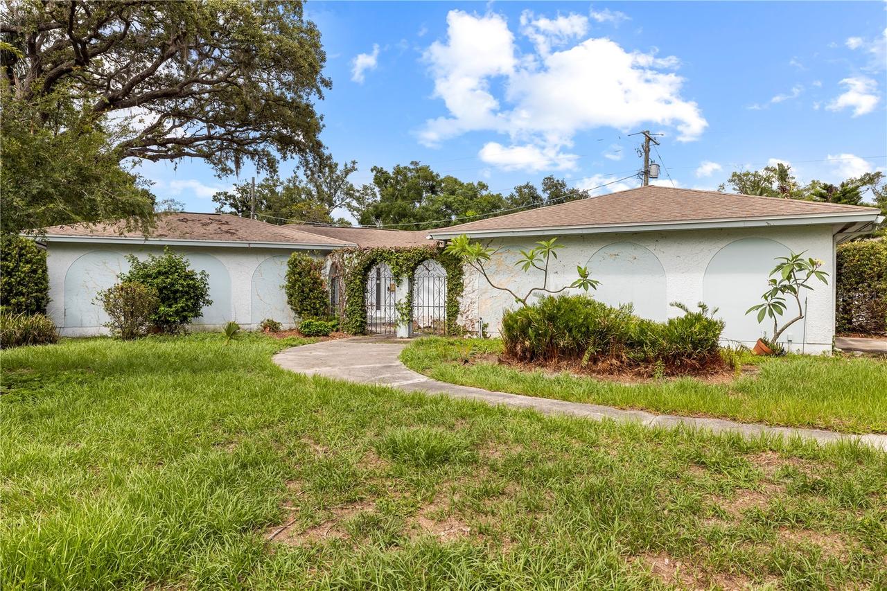 10309 Reclinata Ln., Tampa, FL 33618