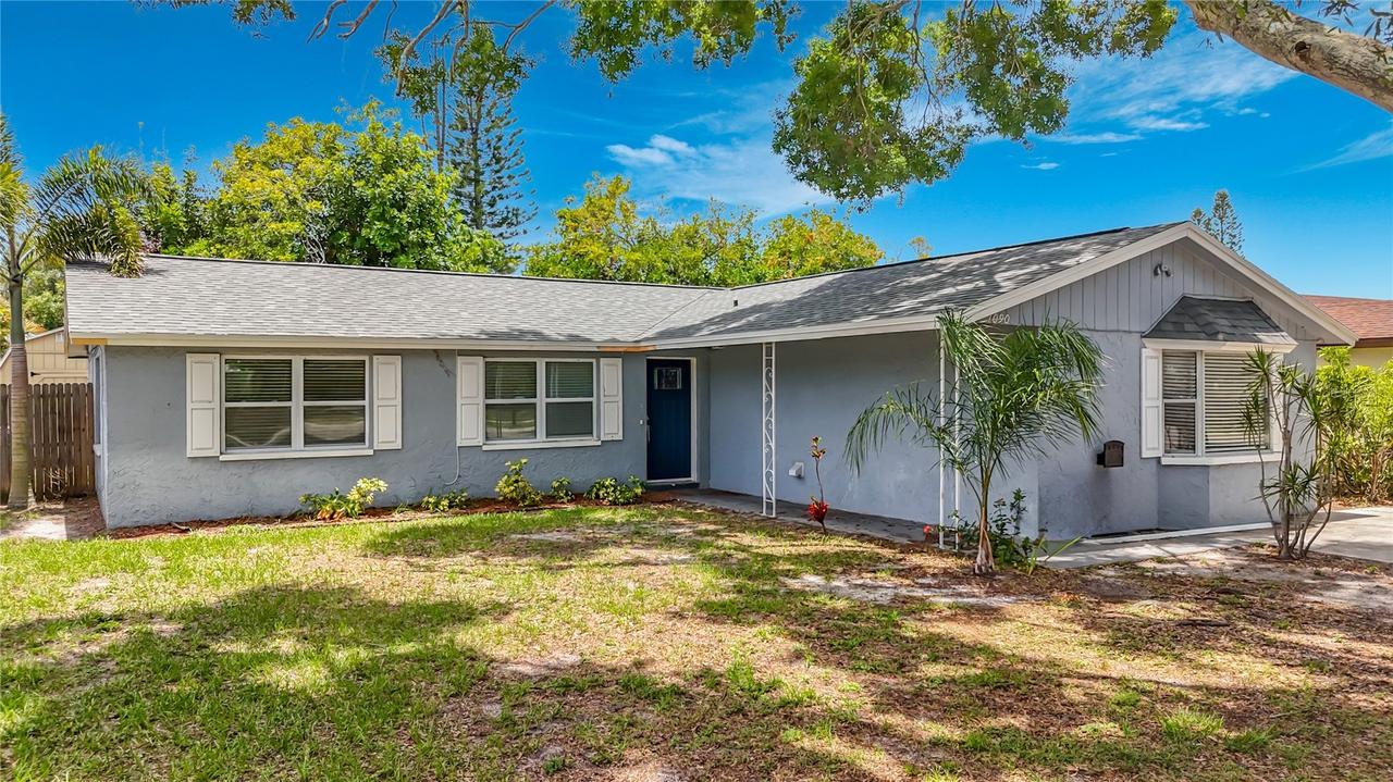 1090 16th Ave., Largo, FL 33770