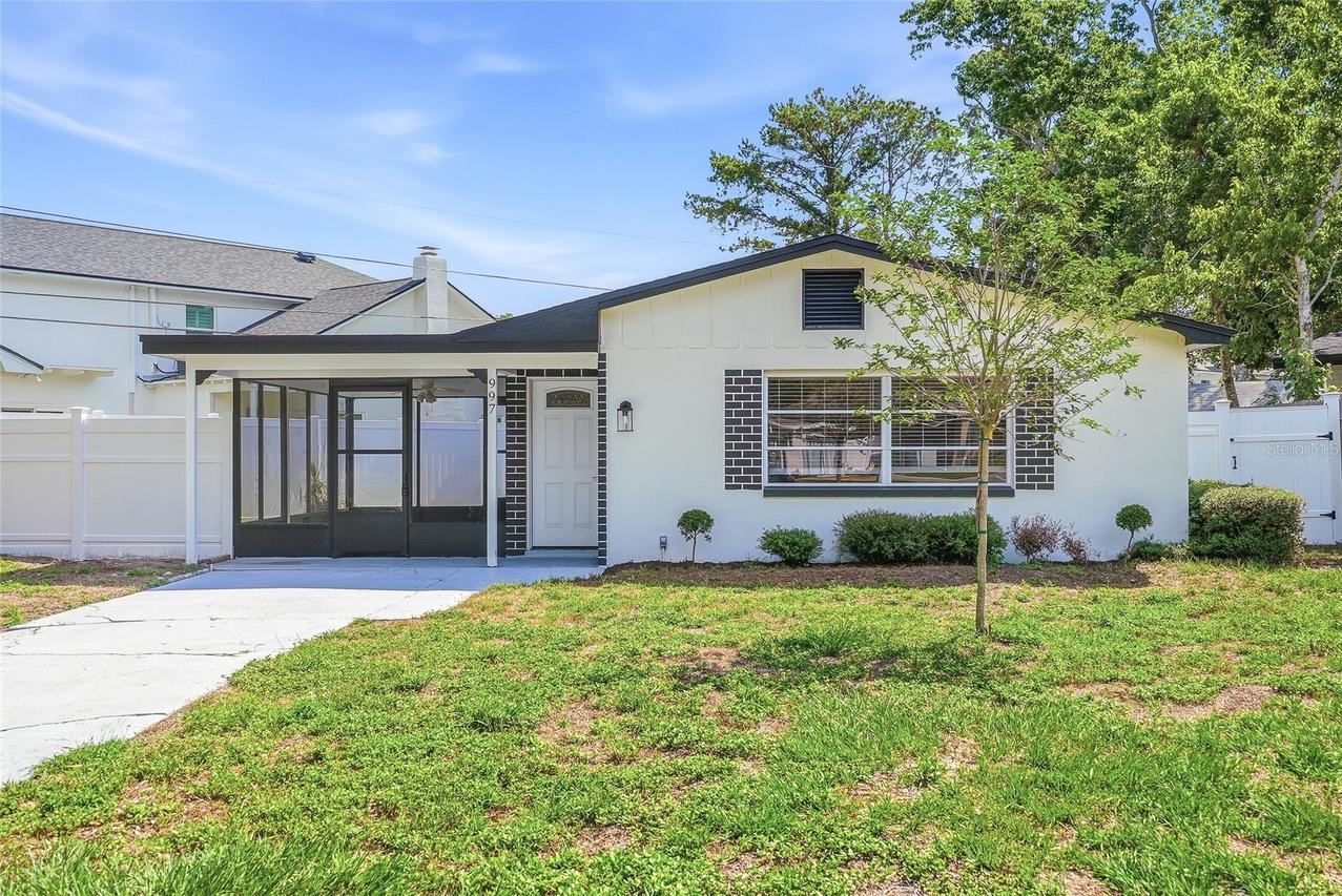 997 Cedarwood Ave., Dunedin, FL 34698