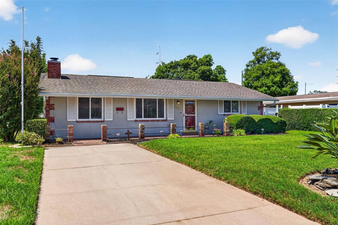 3911 16th Ave., St Petersburg, FL 33713
