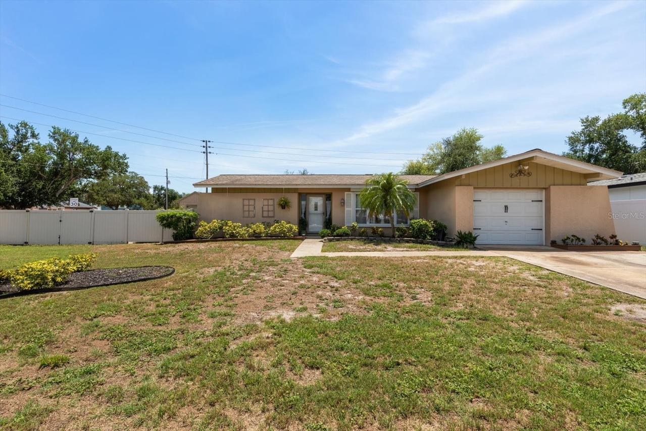 13720 94th Ave., Seminole, FL 33776