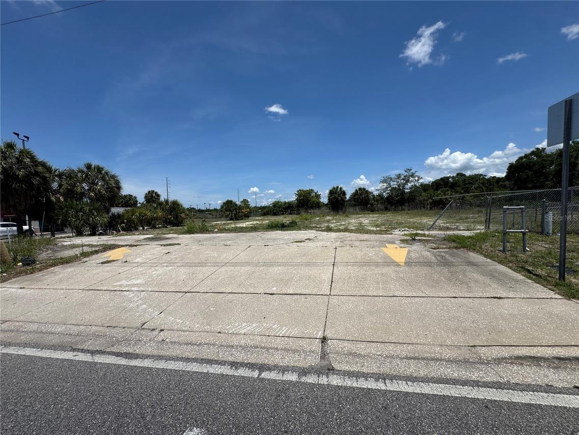 8725 W Waters Ave., Tampa, FL 33615