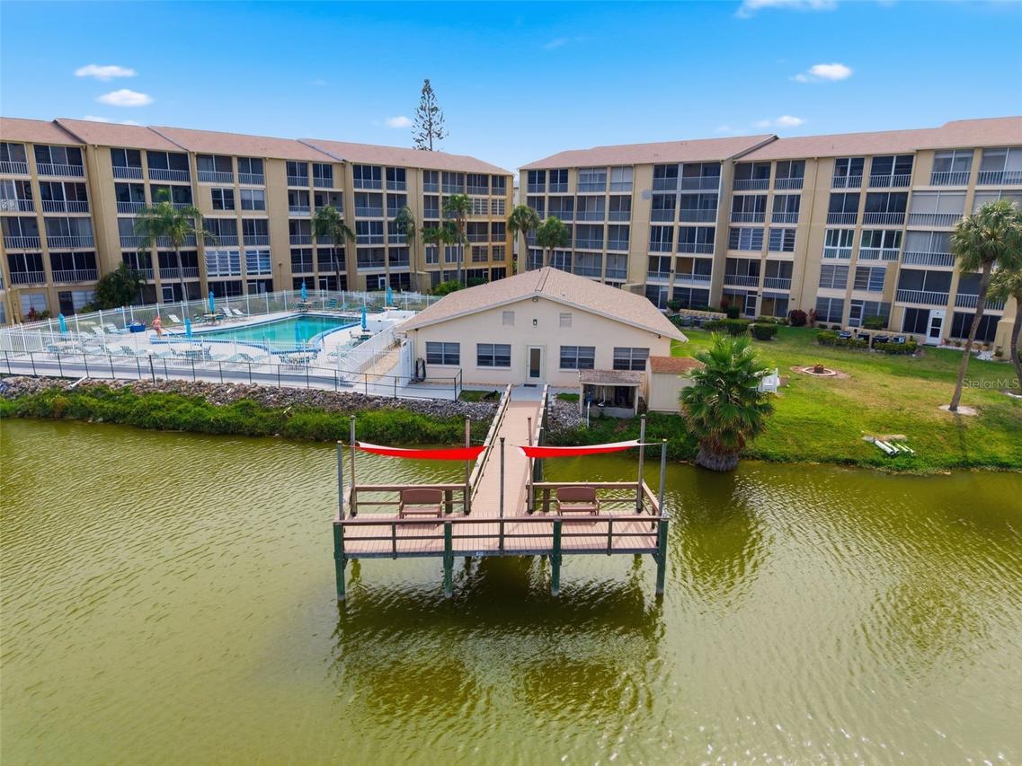 3500 Lake Bayshore Dr. #K 101, Bradenton, FL 34205