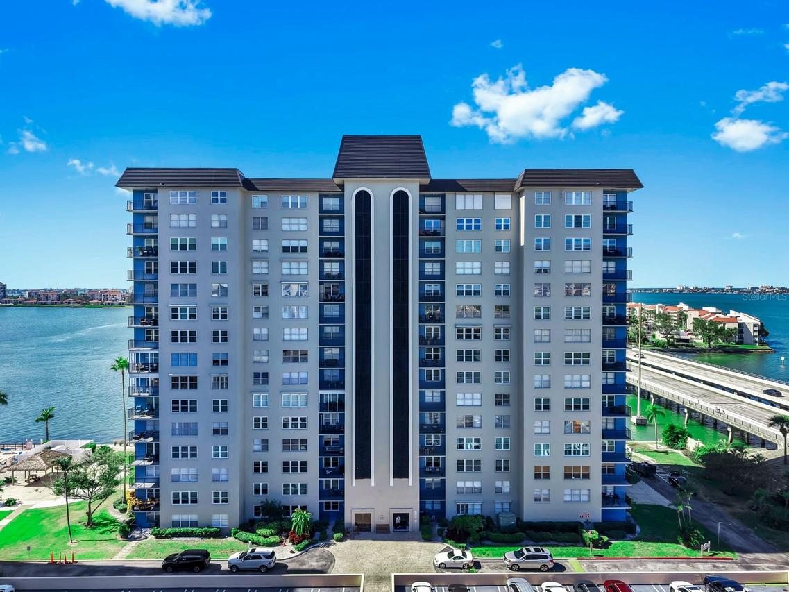 5220 Brittany Dr. #1501, St Petersburg, FL 33715