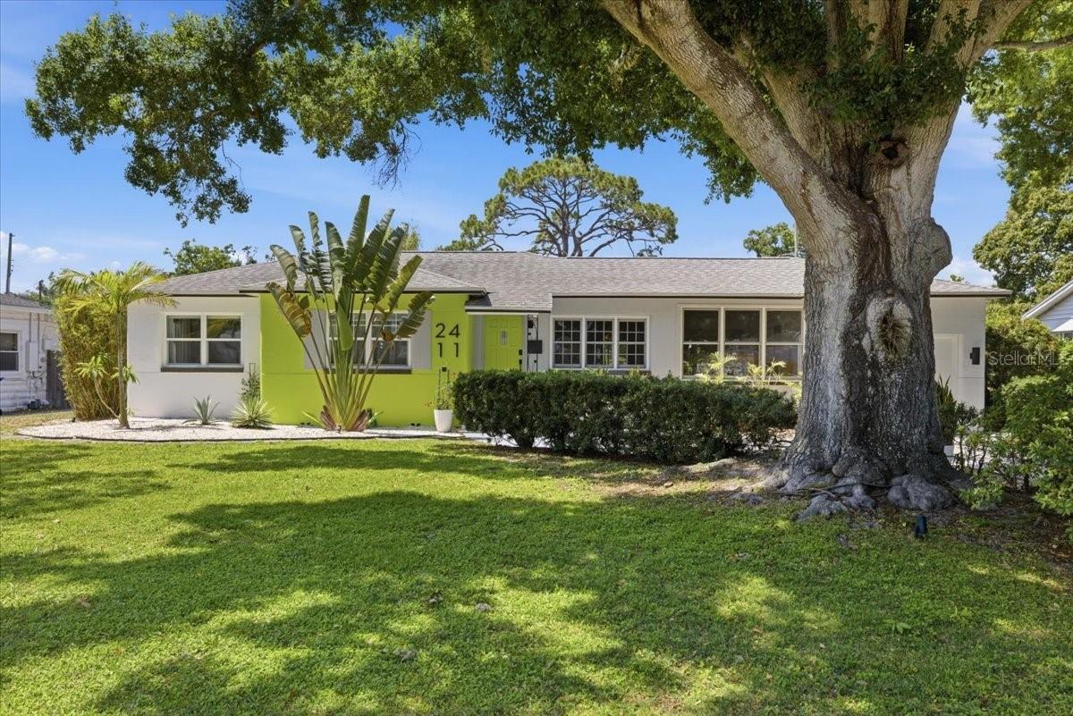 2411 Covina Way, St Petersburg, FL 33712