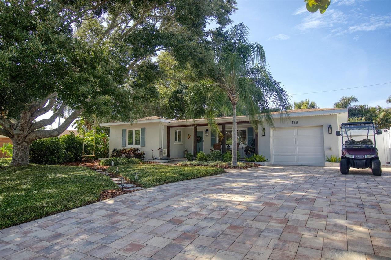 128 Edgewater Ter., Dunedin, FL 34698