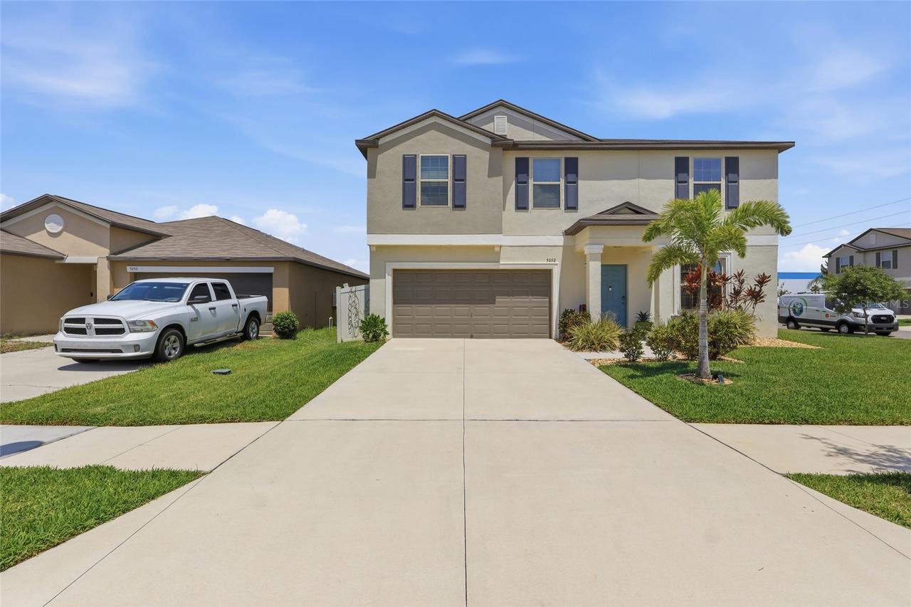 5052 White Chicory Dr., Apollo Beach, FL 33572