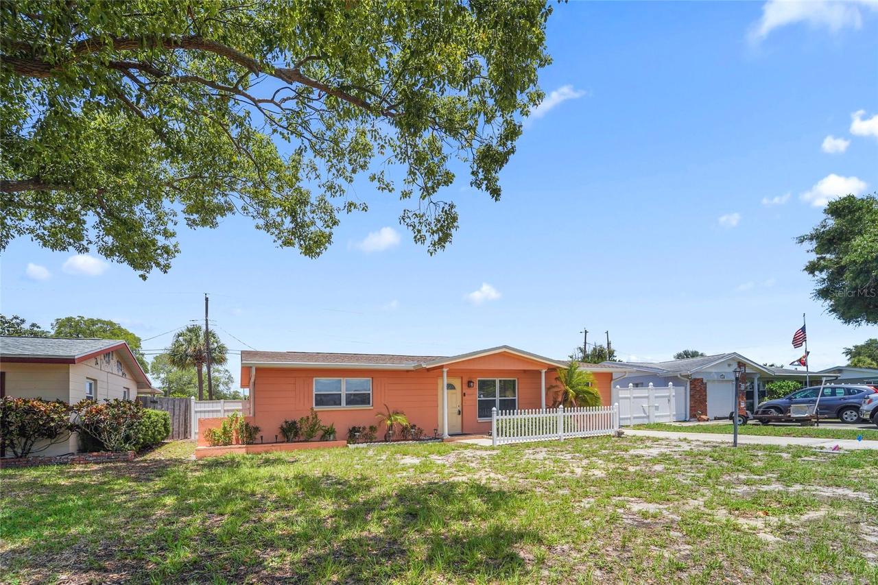 11465 69th Ave., Seminole, FL 33772