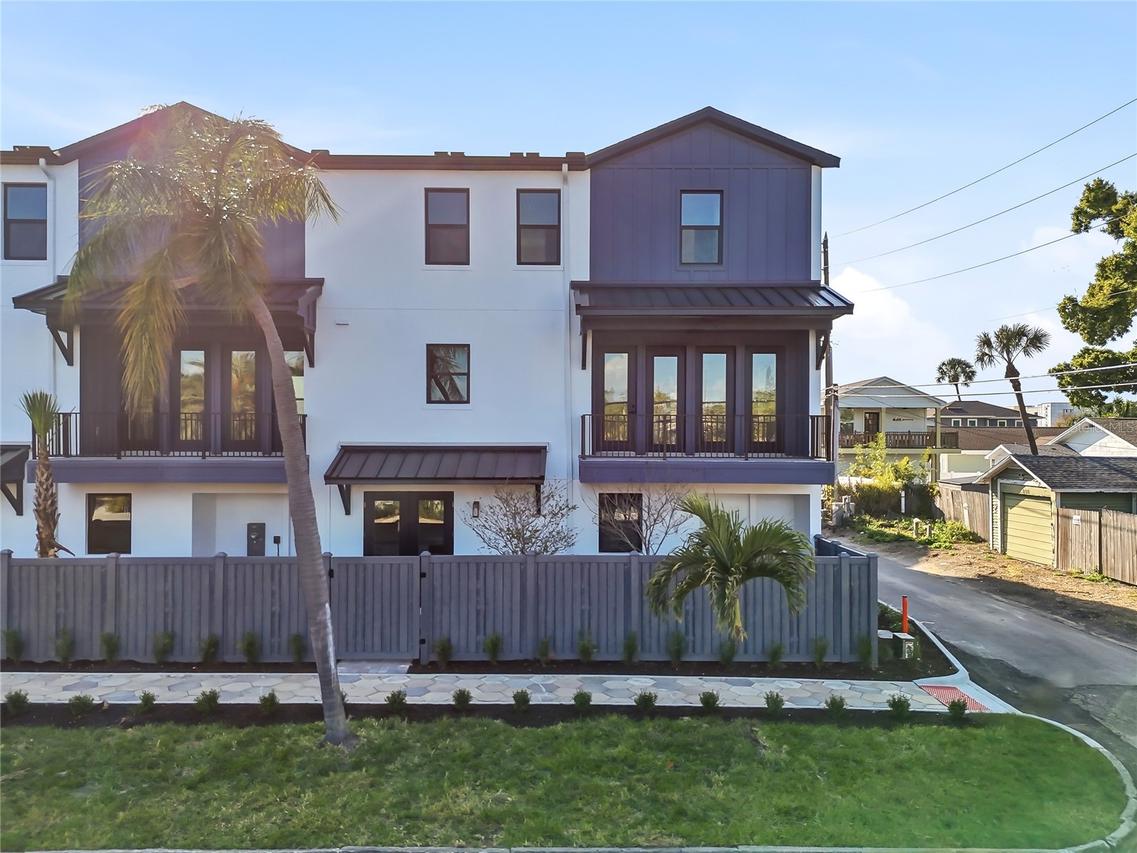 3005 1st Ave., St Petersburg, FL 33713