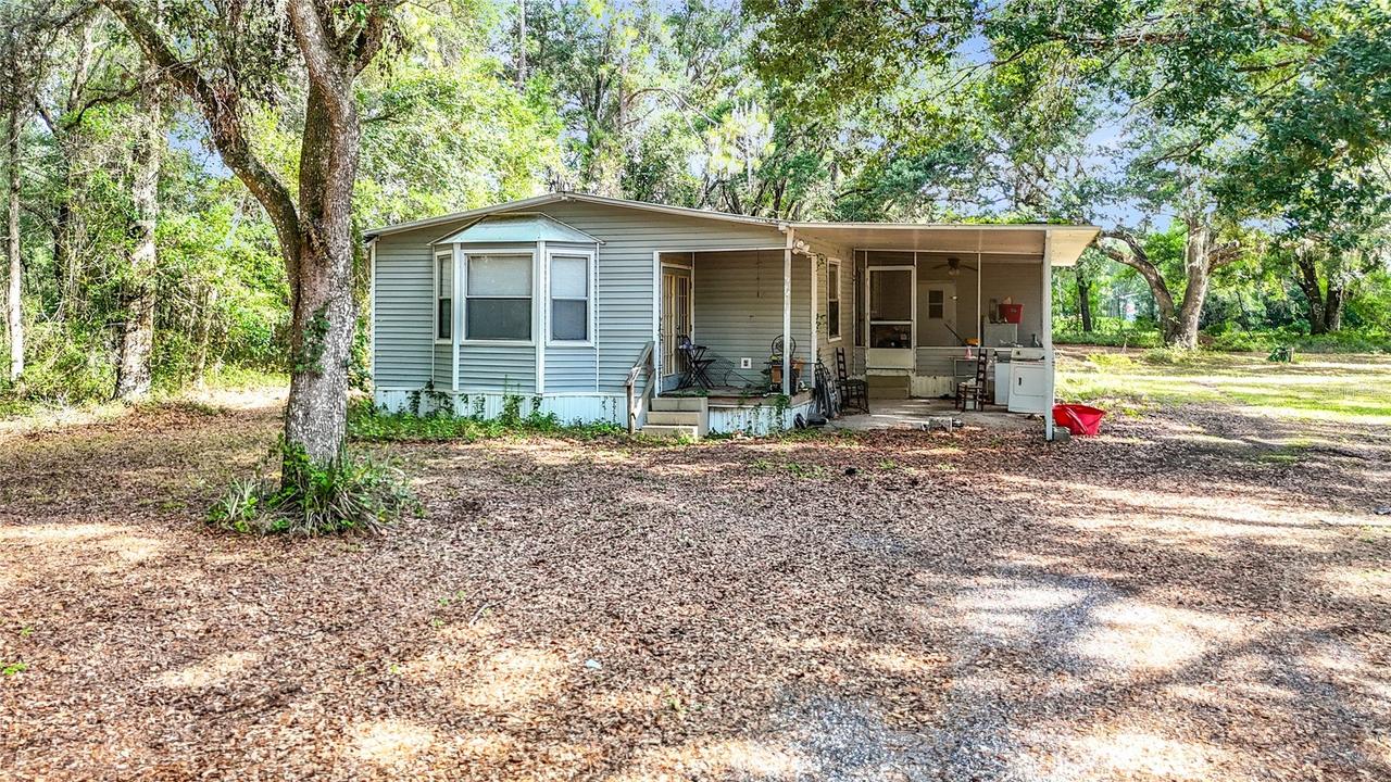 38625 County Line Rd., Zephyrhills, FL 33540