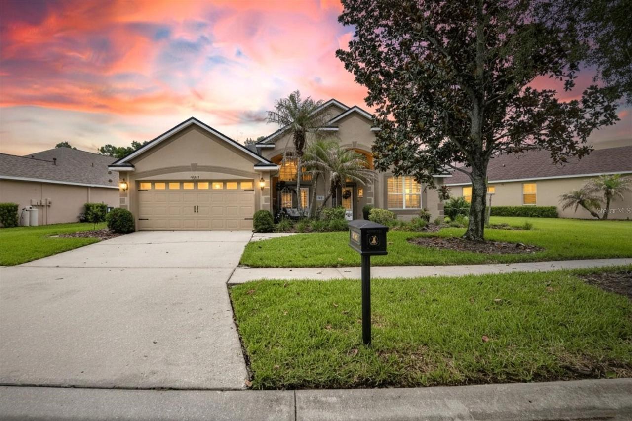 16525 Bridgewalk Dr., Lithia, FL 33547
