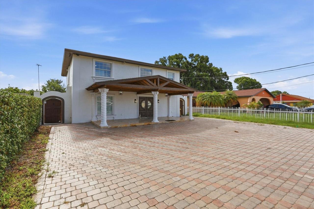 6611 N Hale Ave., Tampa, FL 33614