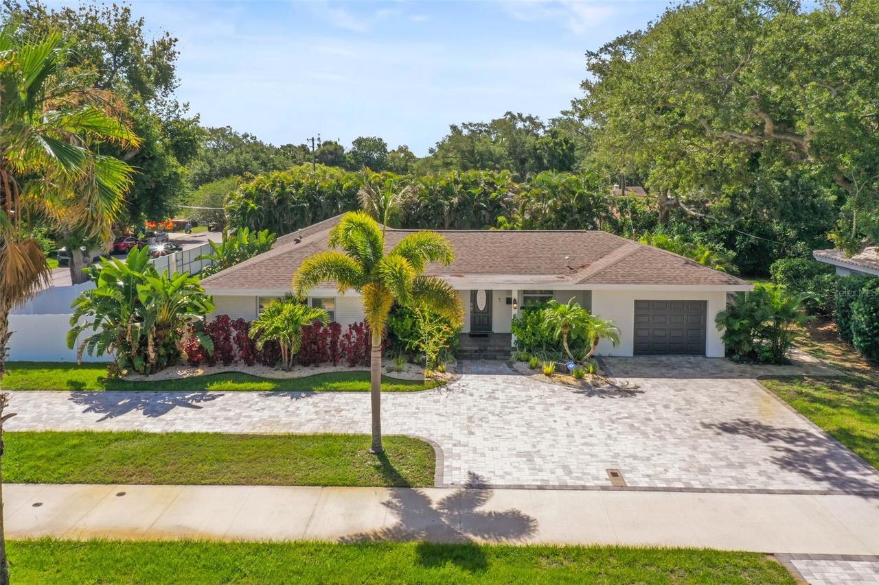 1701 Indian Rocks Rd., Belleair, FL 33756