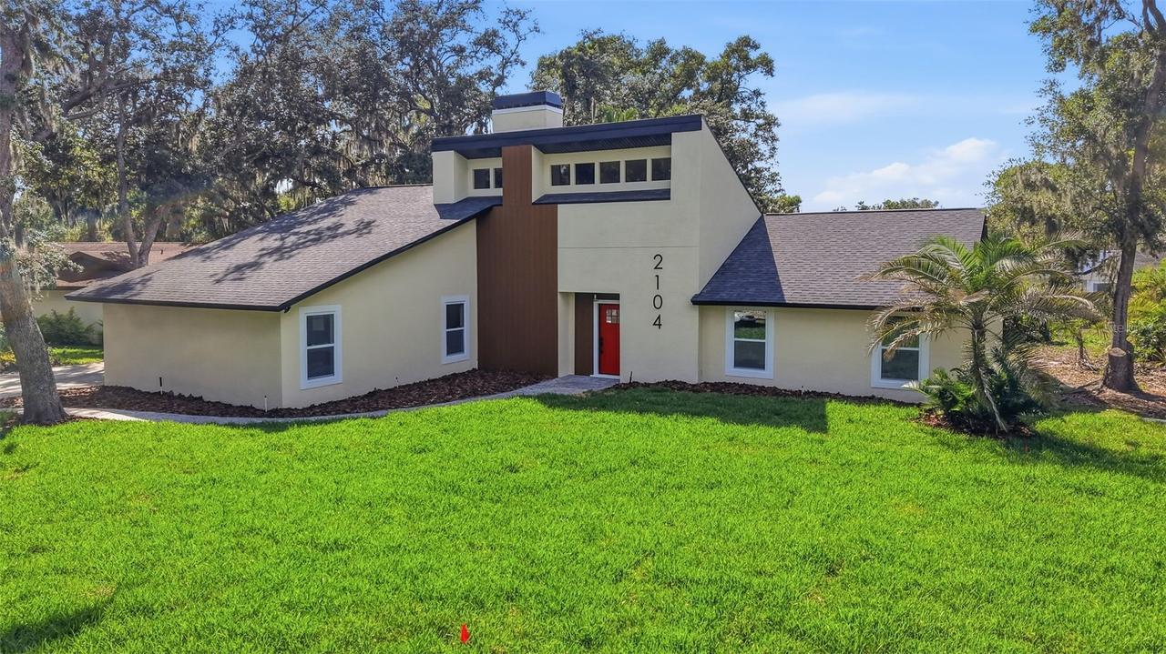 2104 Doefield Ct., Valrico, FL 33596