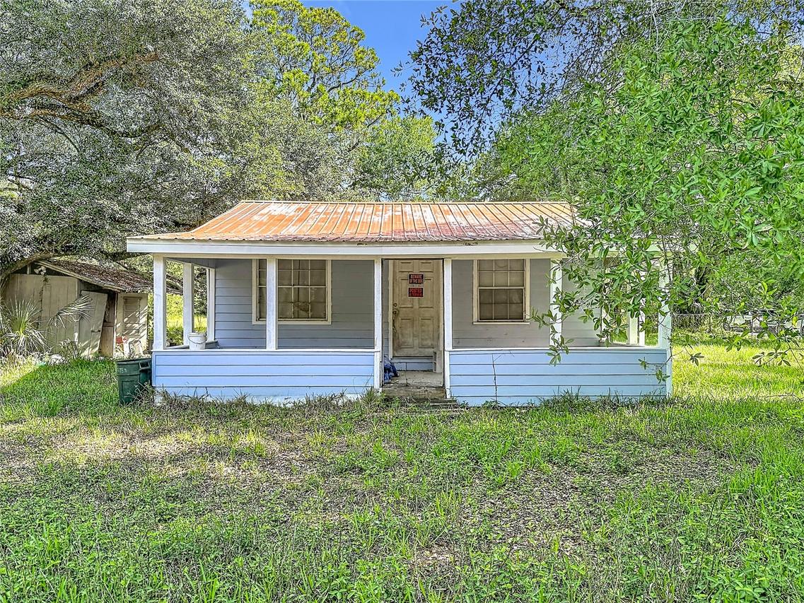 1007 Hawthorn St., Zephyrhills, FL 33540