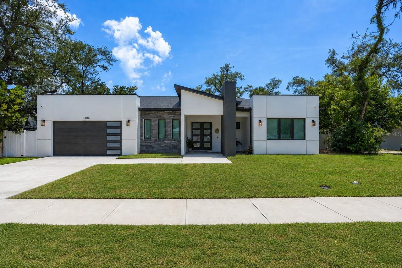 3306 W Van Buren Dr., Tampa, FL 33611