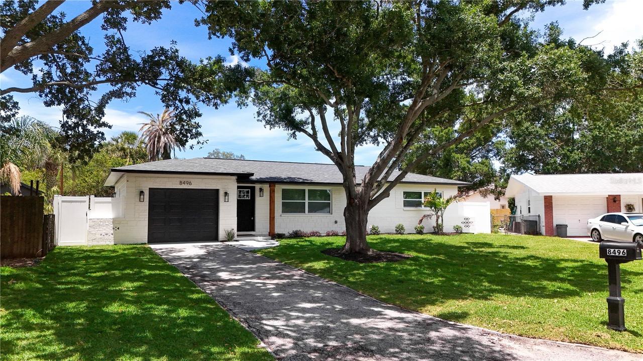 8496 118th St., Seminole, FL 33772