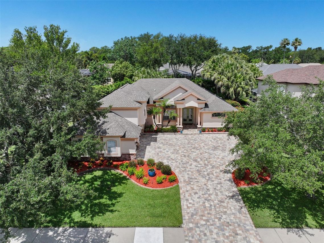 209 Highland Woods Dr., Safety Harbor, FL 34695
