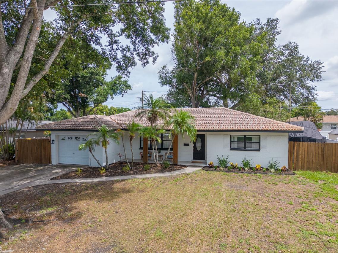 5271 35th Ave., St Petersburg, FL 33710