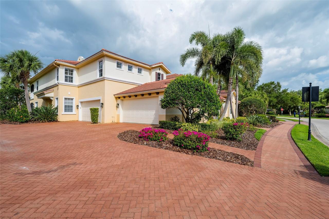 9453 NE Discovery Ter. #201C, Bradenton, FL 34212
