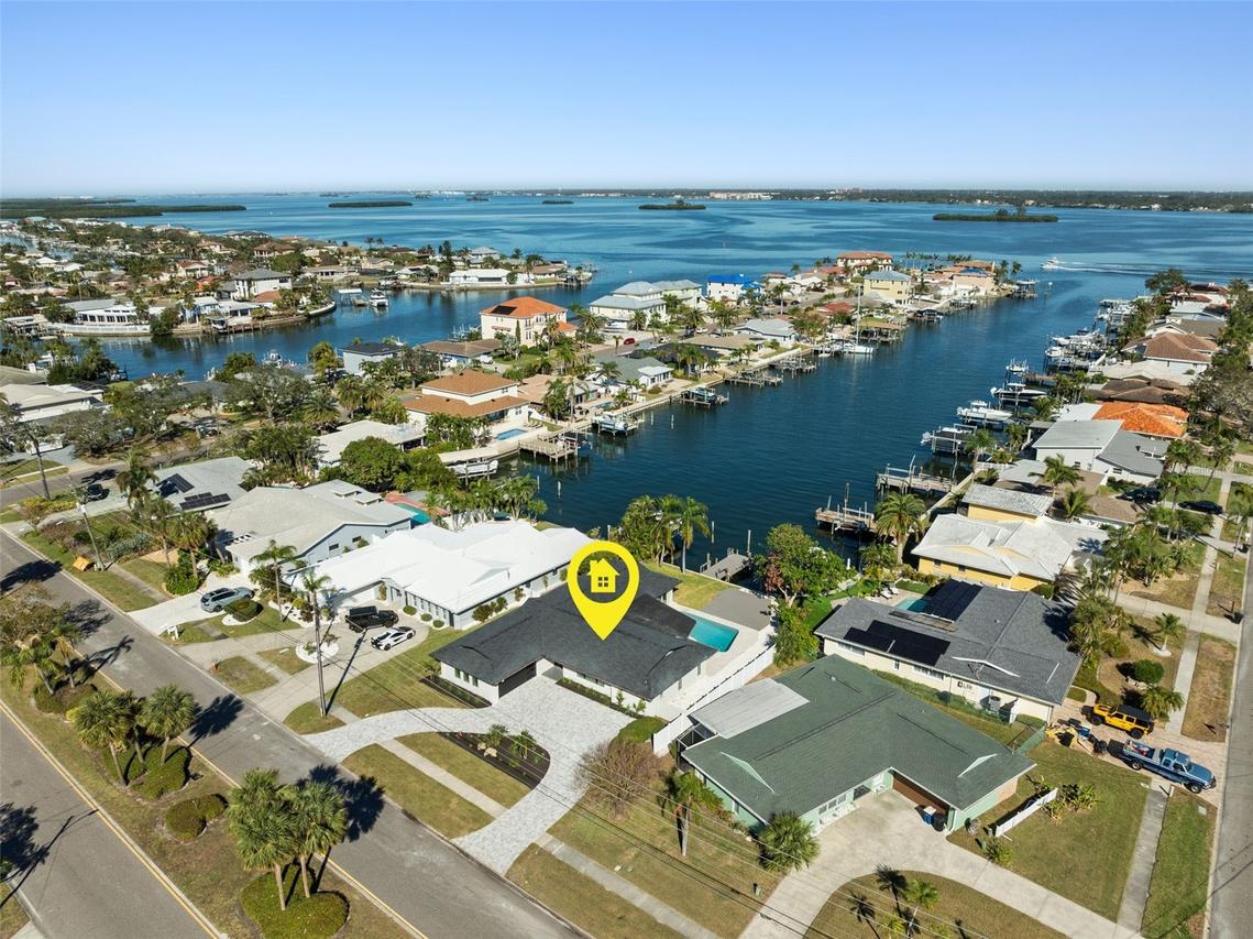 475 Island Way, Clearwater, FL 33767