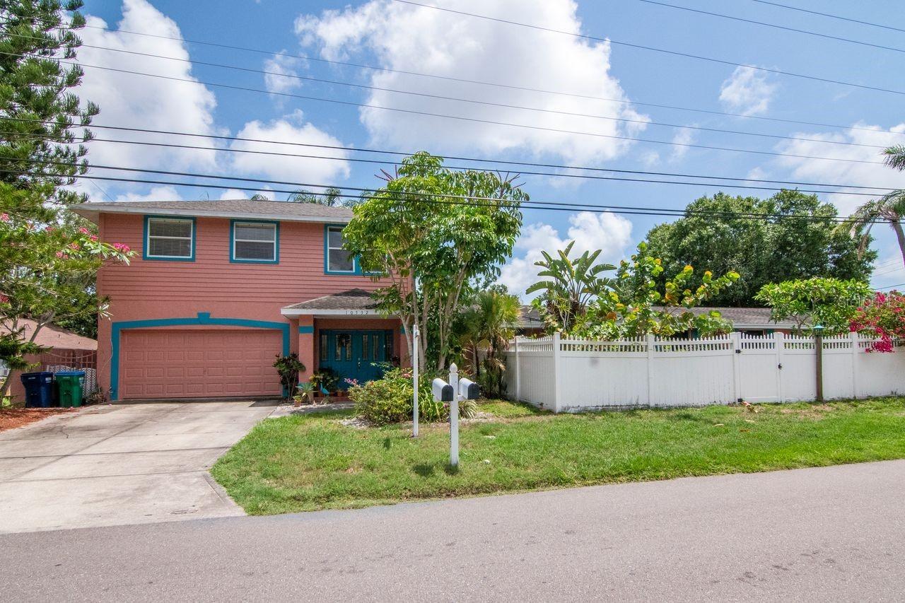 10532 67th Ave., Seminole, FL 33772