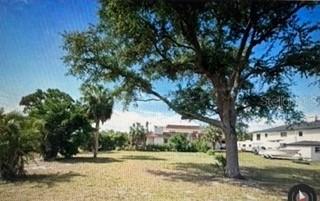 8003 8003 22ave W Ave., Bradenton, FL 34209