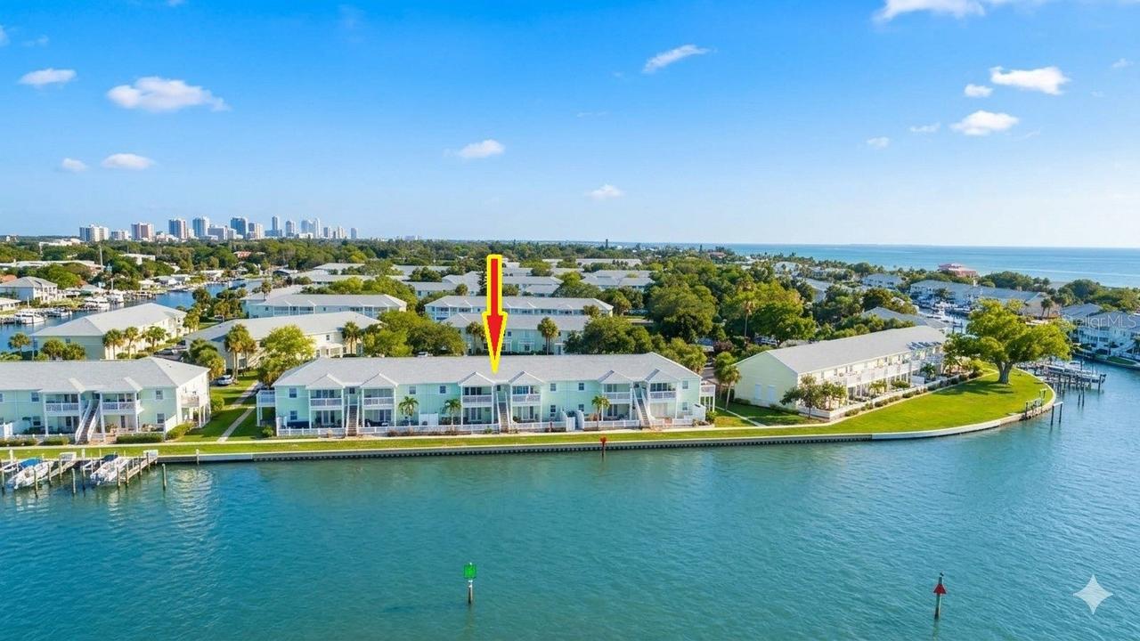 5282 SE Beach Dr. #APT D, St Petersburg, FL 33705