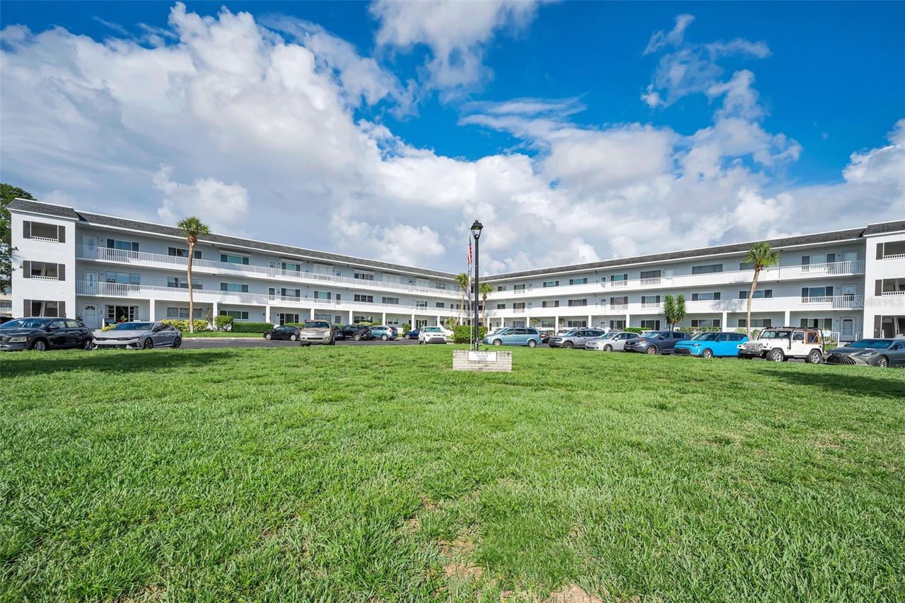 2001 World Parkway Blvd. #39, Clearwater, FL 33763