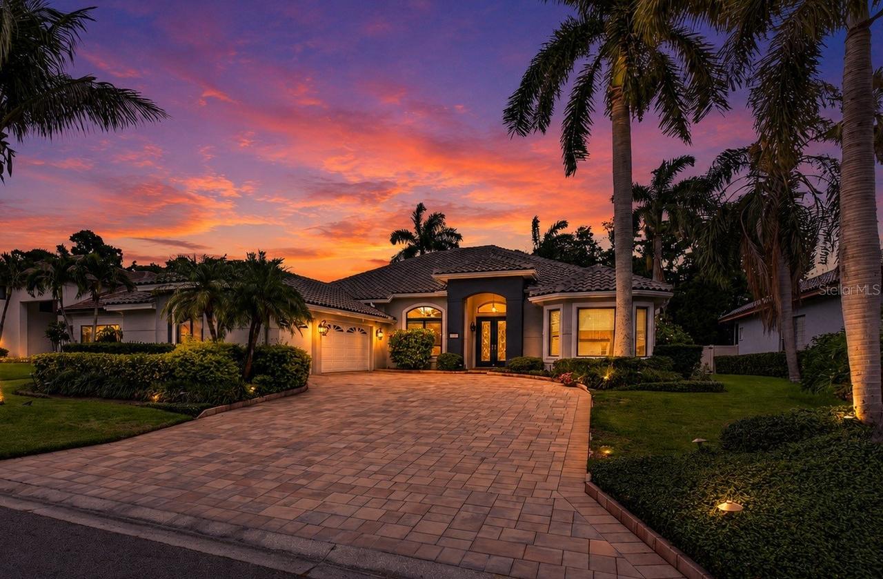 820 Sand Pine Dr., St Petersburg, FL 33703