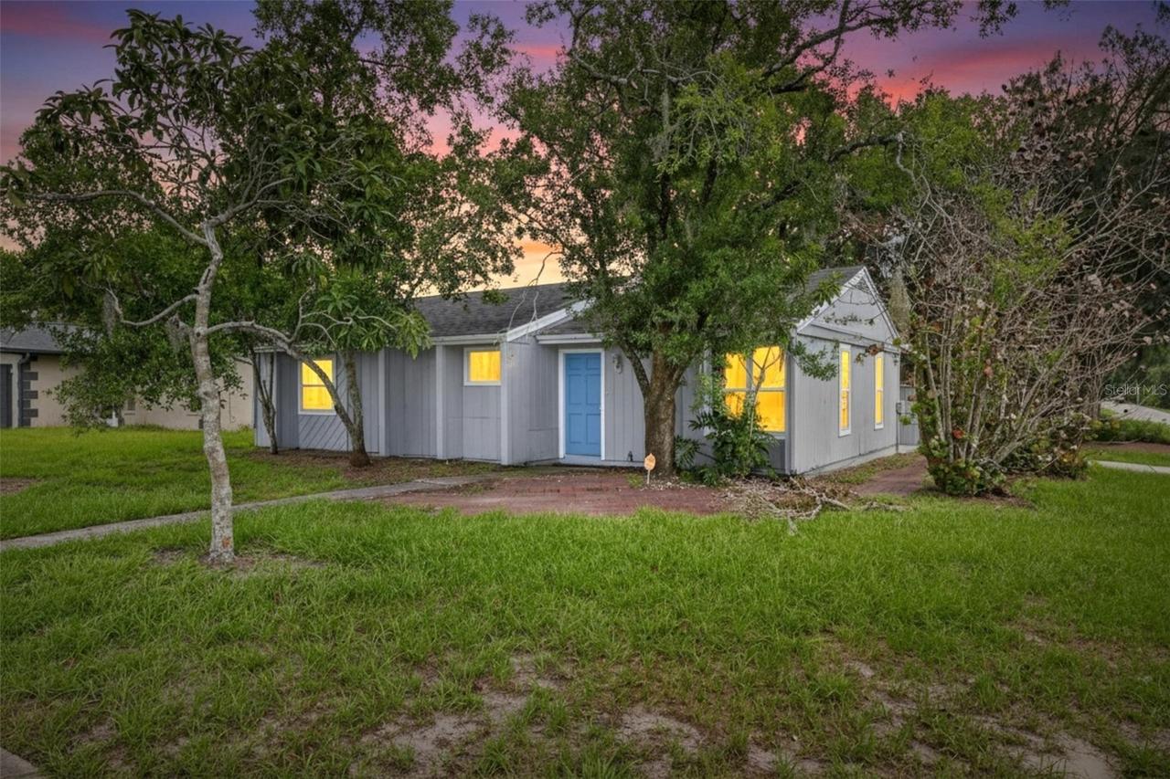 5001 Whiteway Dr., Tampa, FL 33617