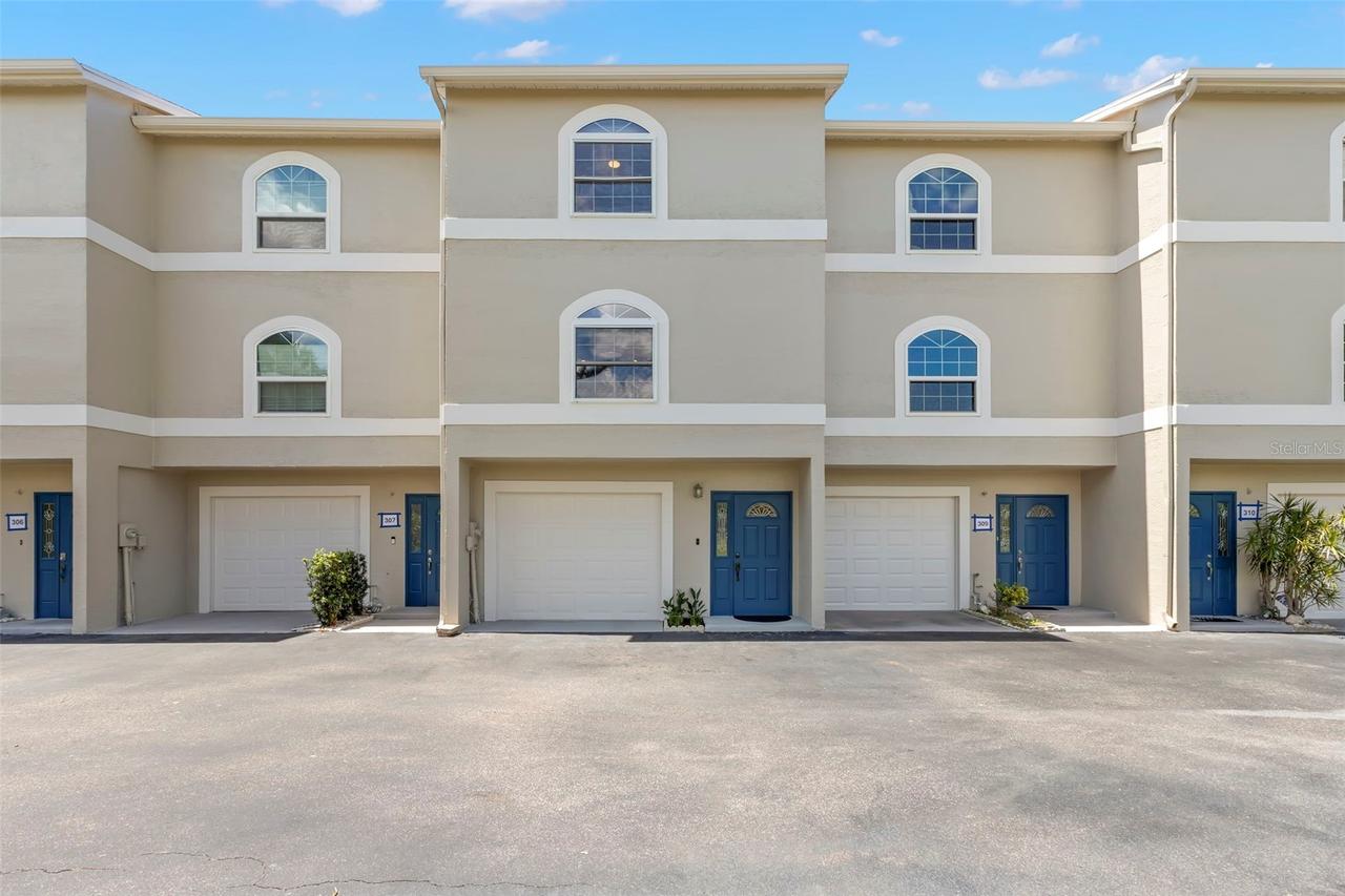 737 Pinellas Bayway #308, St Petersburg, FL 33715