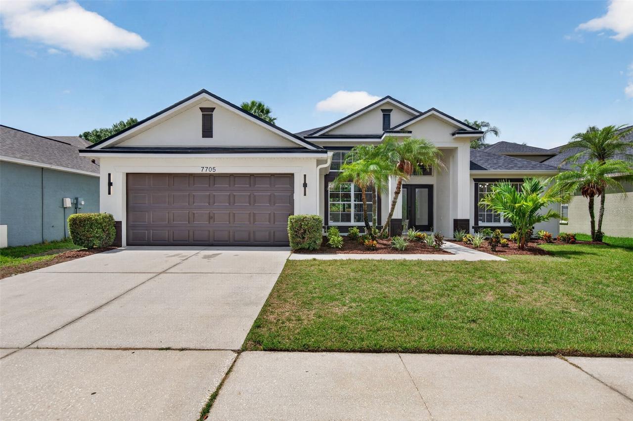 7705 Nottinghill Sky Dr., Apollo Beach, FL 33572