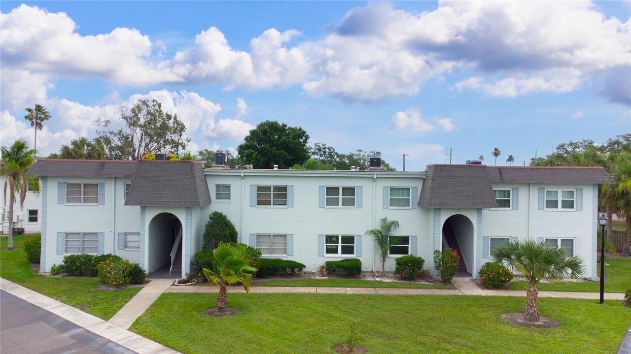 389 S Mcmullen Booth Rd. #12, Clearwater, FL 33759