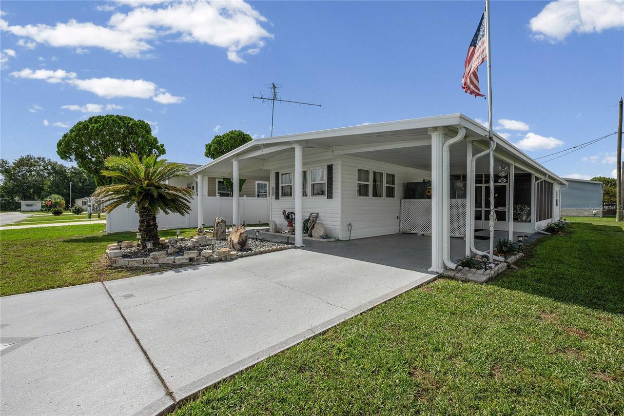 37250 Beverly Ave., Zephyrhills, FL 33542