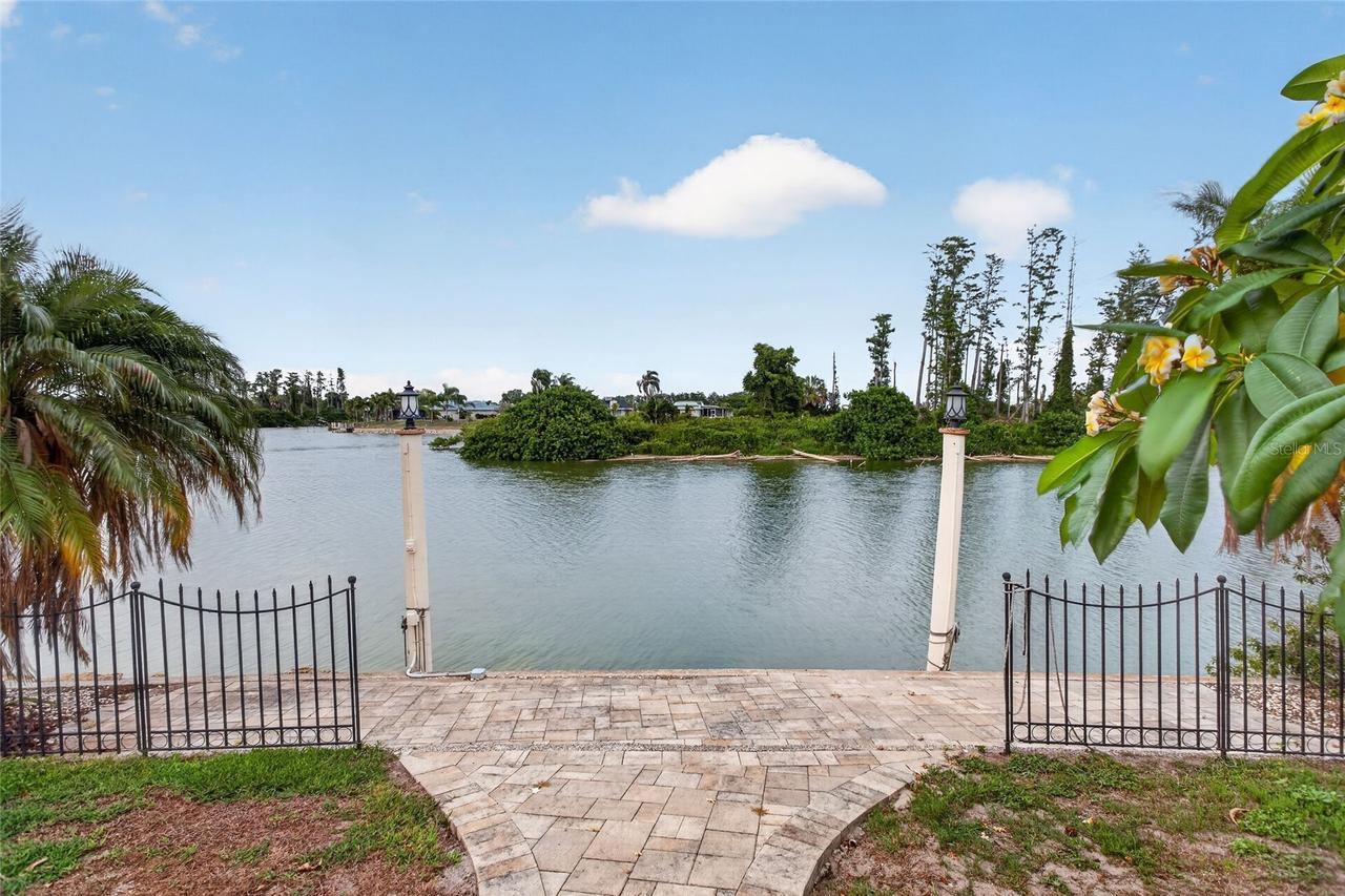 1411 Jacobson Cir., Sun City Center, FL 33573
