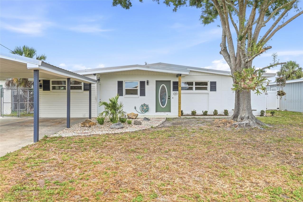 529 Firefly Ln., Apollo Beach, FL 33572
