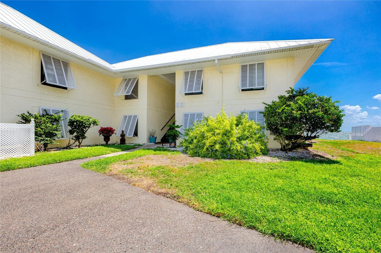 7310 Sunshine Skyway Ln. #119, St Petersburg, FL 33711