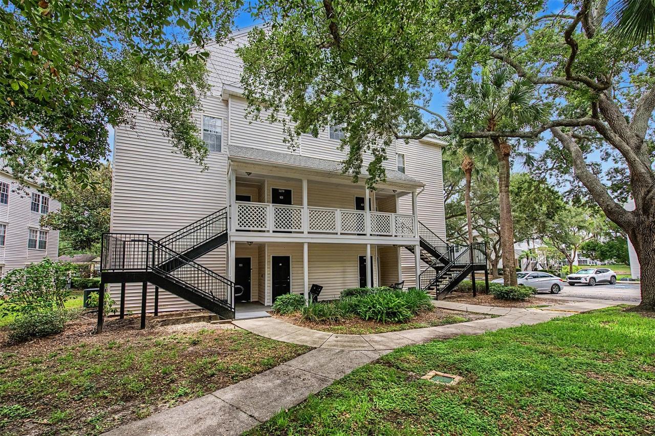 3270 Haviland Ct. #301, Palm Harbor, FL 34684