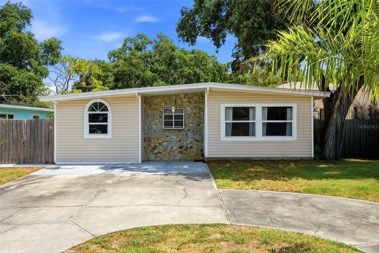 5405 10th Ave., Gulfport, FL 33707